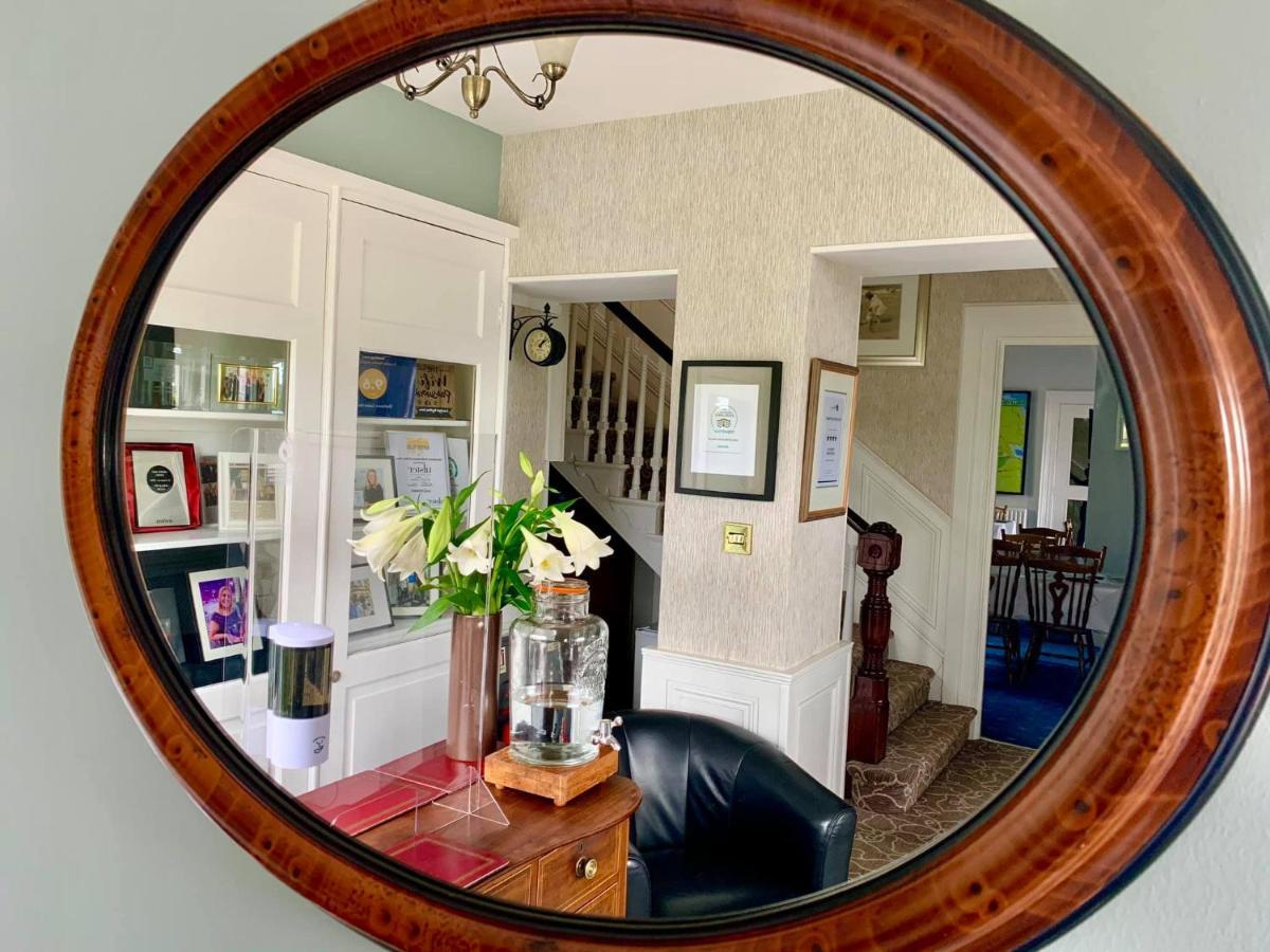 Shelleven Guest House Бангор Екстериор снимка