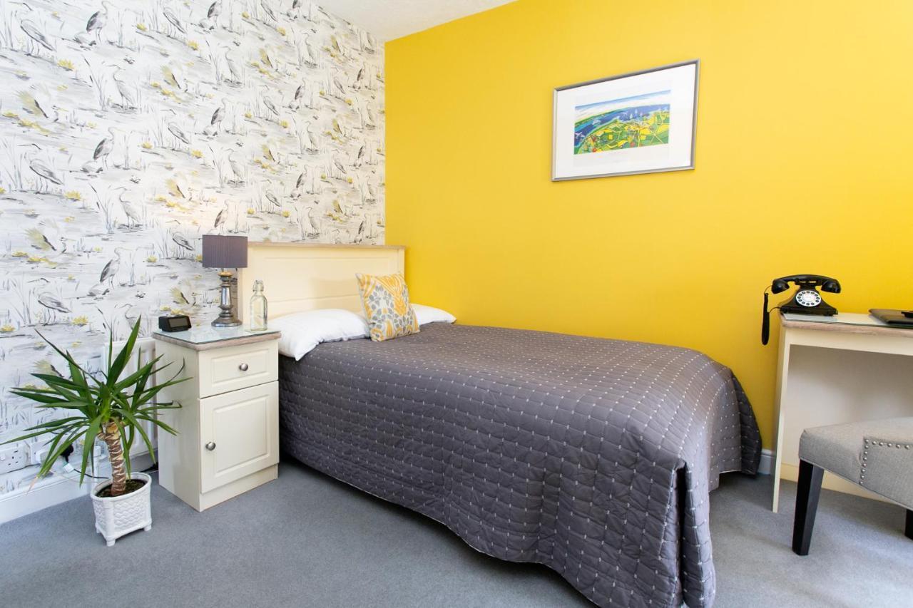 Shelleven Guest House Бангор Екстериор снимка