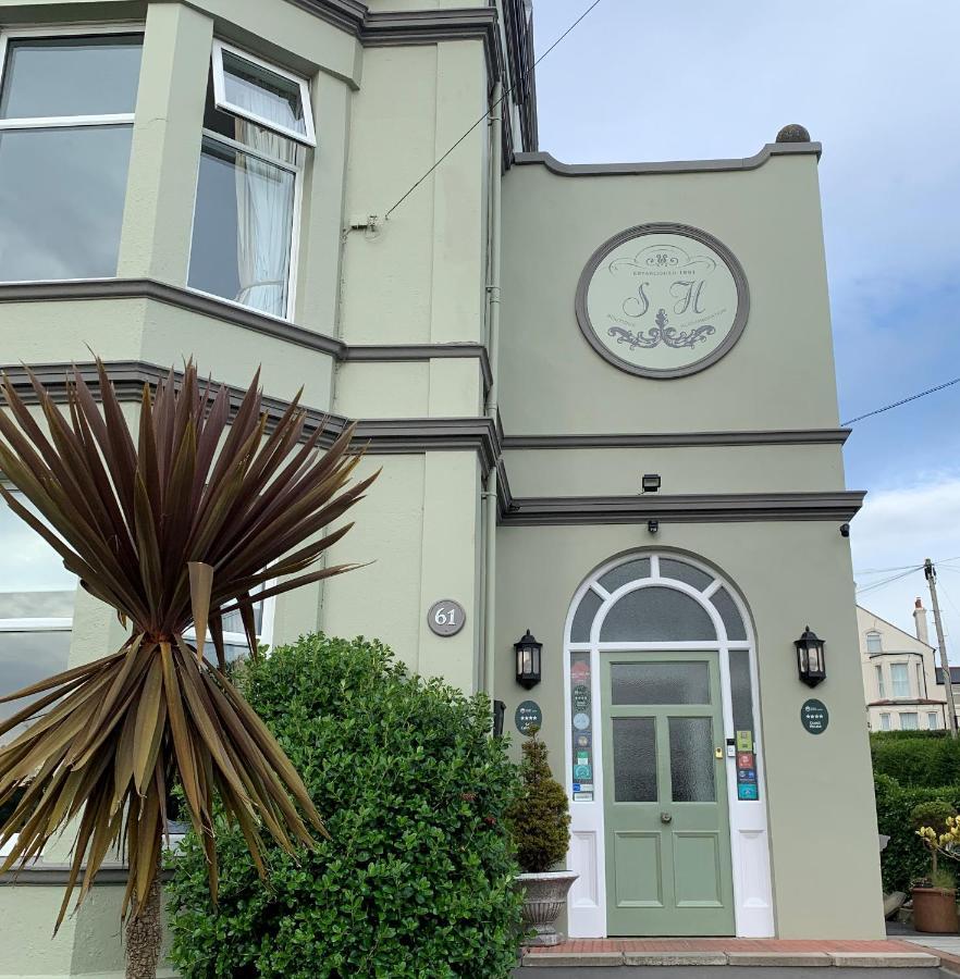 Shelleven Guest House Бангор Екстериор снимка