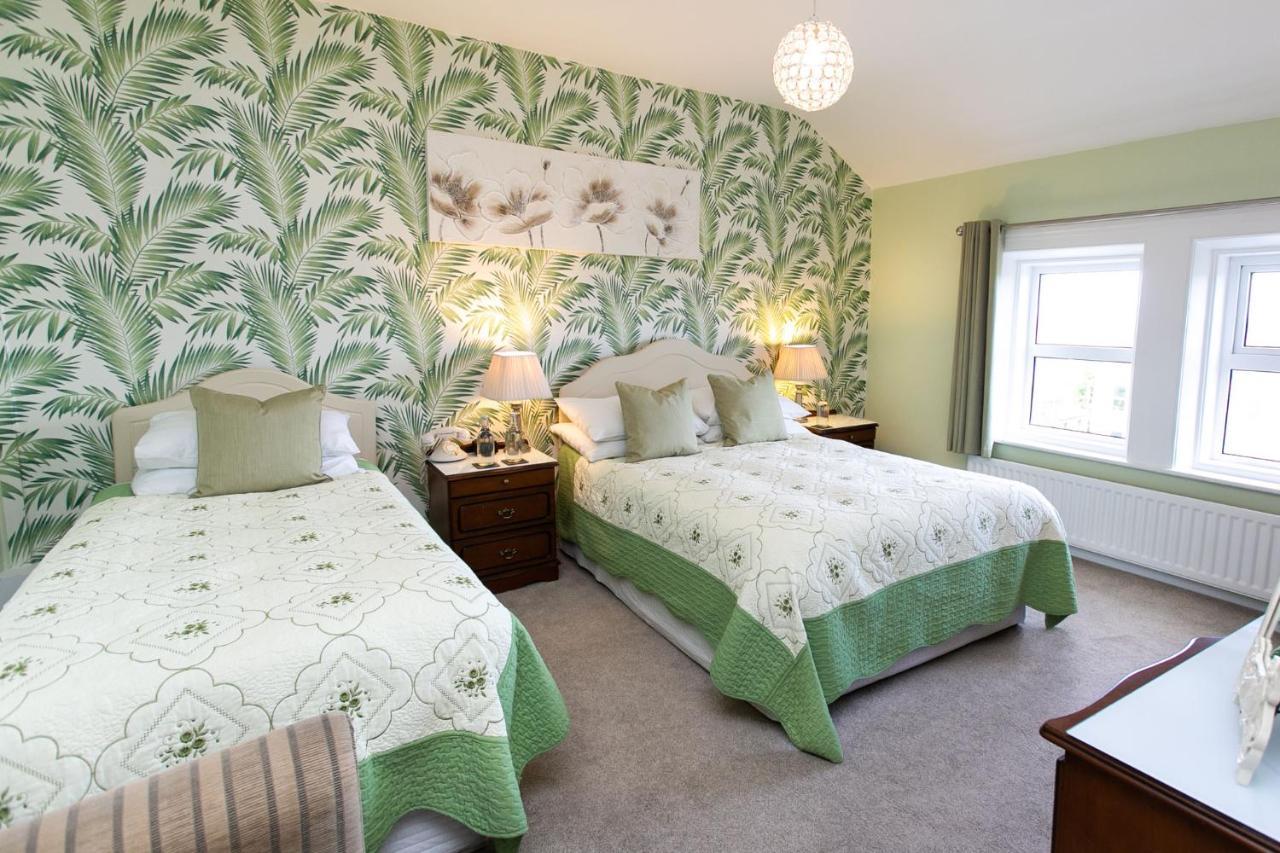 Shelleven Guest House Бангор Екстериор снимка
