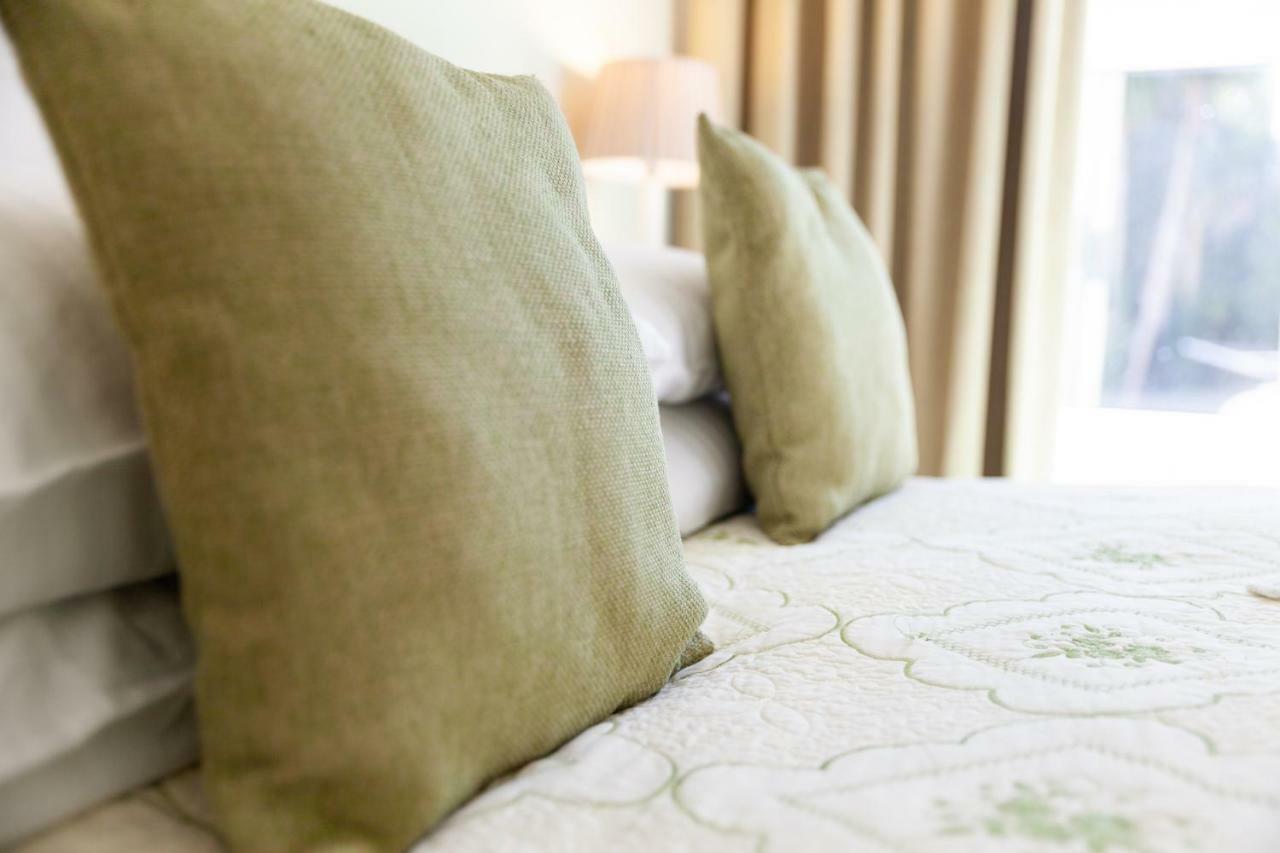 Shelleven Guest House Бангор Екстериор снимка