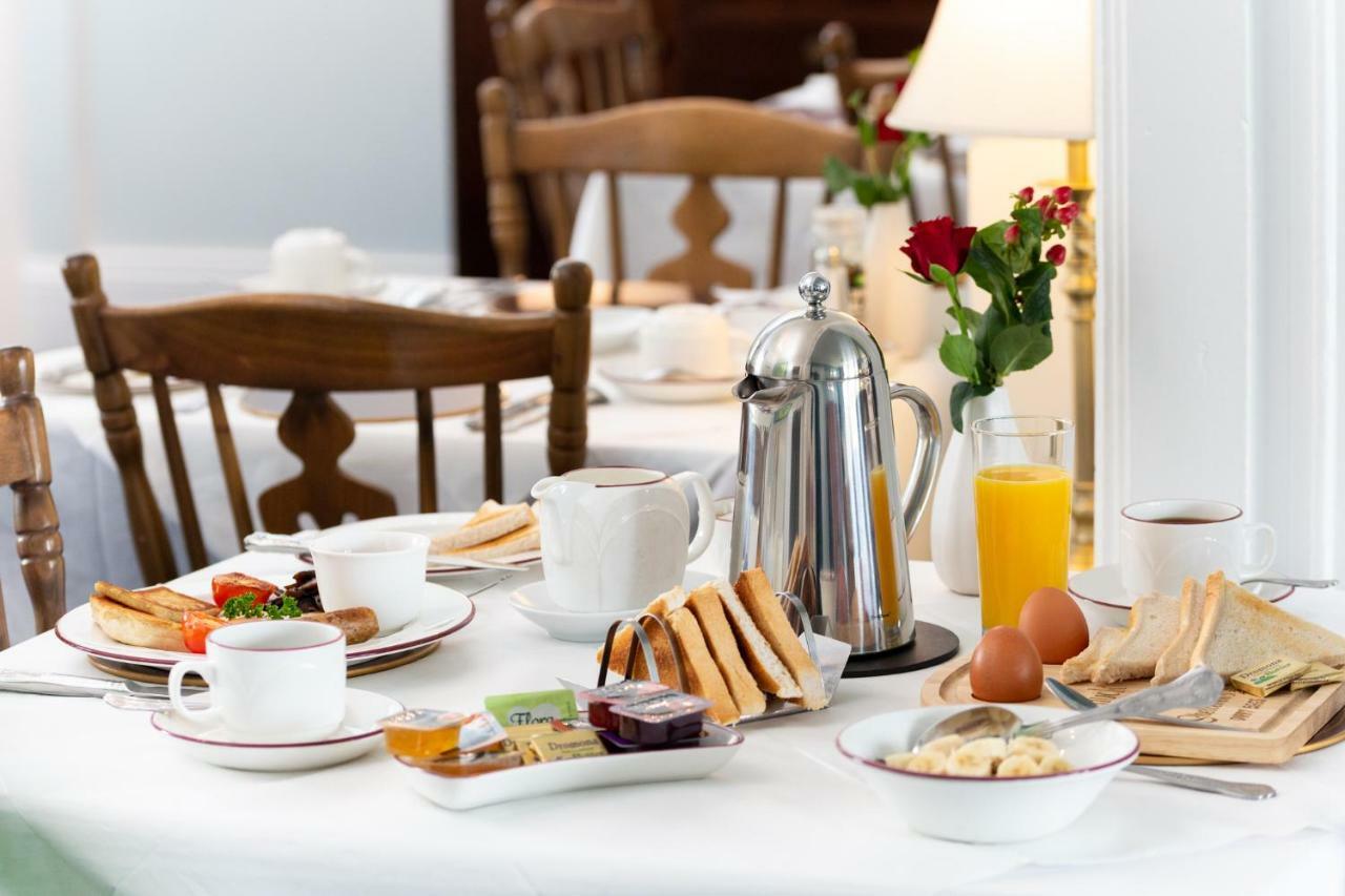 Shelleven Guest House Бангор Екстериор снимка